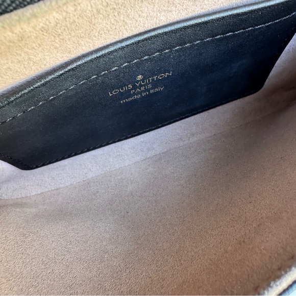 Louis Vuitton Empreinte Coussin Pochette - Picture 15 of 15